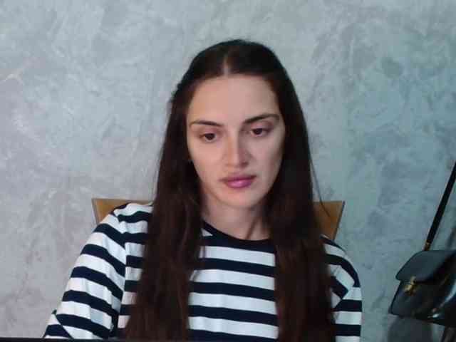 FlirtyRoxi webcam