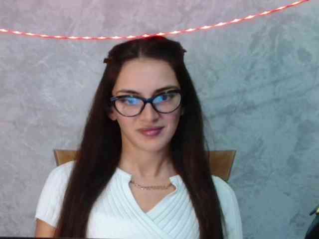 FlirtyRoxi webcam