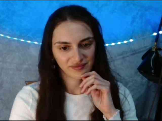 FlirtyRoxi webcam