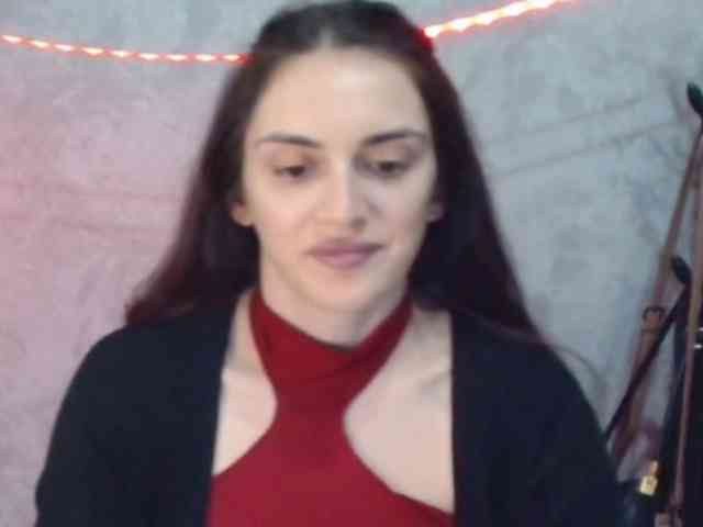Model: FlirtyRoxi