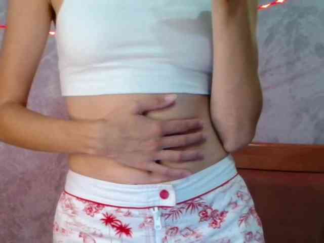 FlirtyRoxi webcam