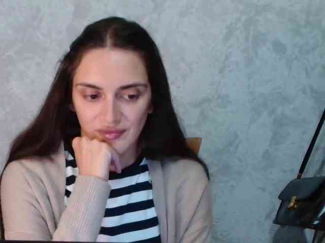FlirtyRoxi webcam