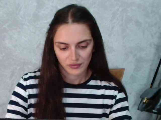 FlirtyRoxi webcam