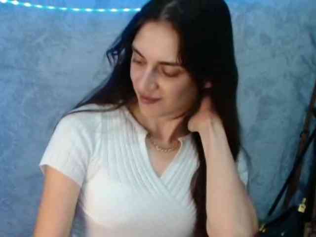Model: FlirtyRoxi