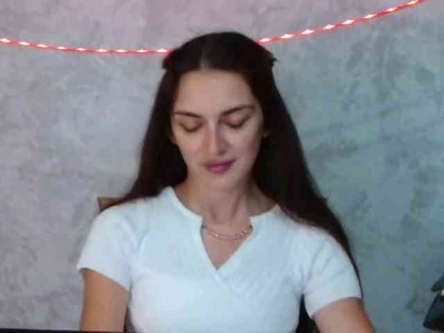 FlirtyRoxi webcam