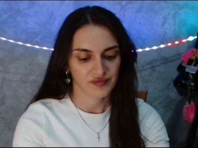 FlirtyRoxi webcam
