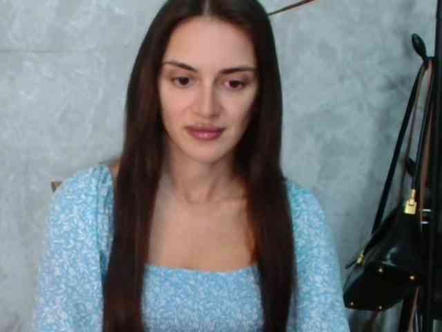 FlirtyRoxi webcam