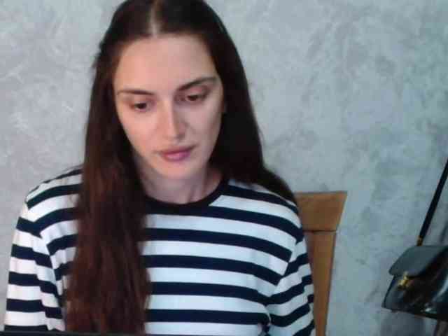 FlirtyRoxi webcam