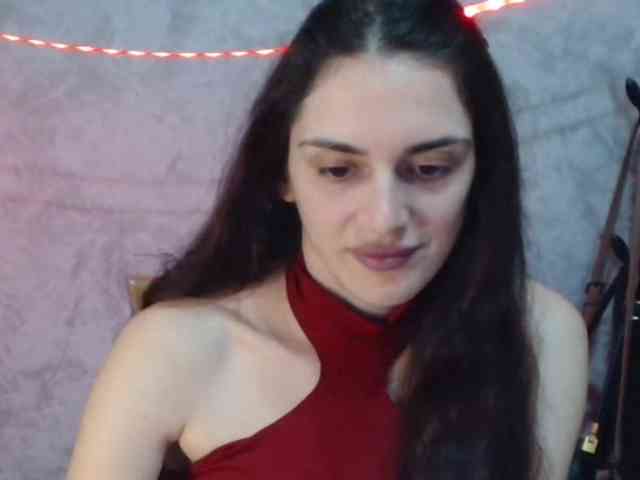 Model: FlirtyRoxi