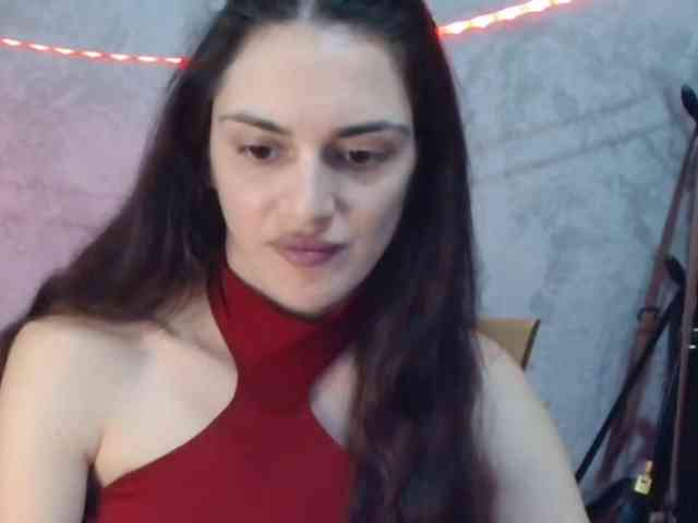 Model: FlirtyRoxi