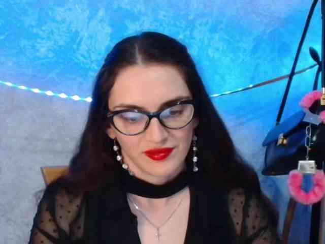 FlirtyRoxi webcam