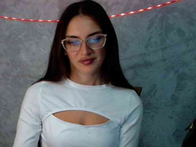 FlirtyRoxi webcam