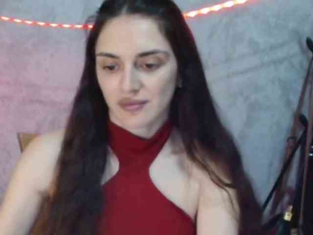 Model: FlirtyRoxi