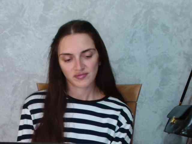 FlirtyRoxi webcam