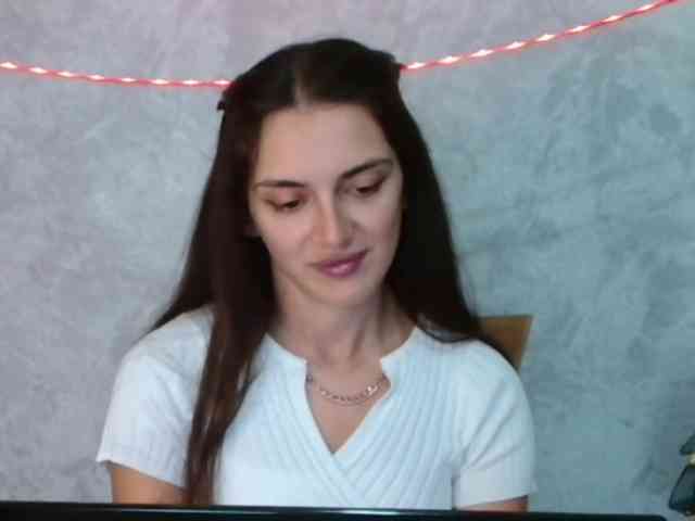 FlirtyRoxi webcam