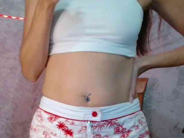 FlirtyRoxi webcam