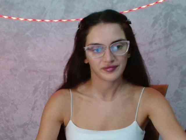 FlirtyRoxi webcam