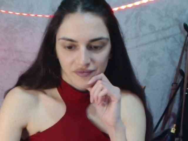 Model: FlirtyRoxi