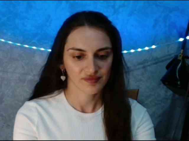 FlirtyRoxi webcam