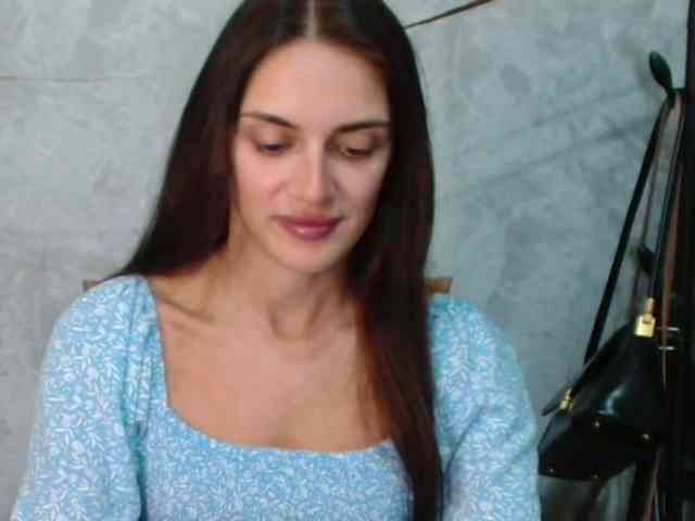 FlirtyRoxi webcam