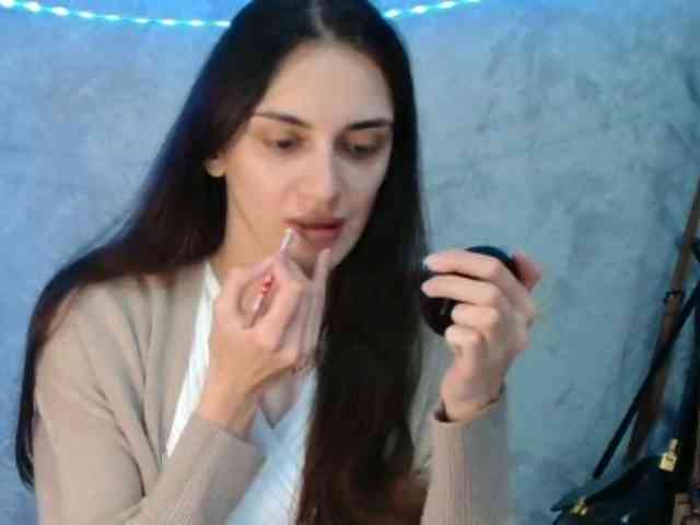 FlirtyRoxi webcam