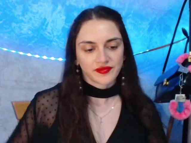 Model: FlirtyRoxi