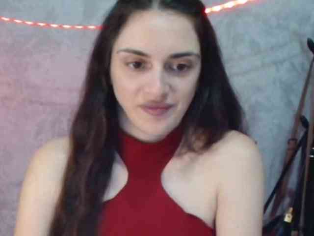 Model: FlirtyRoxi