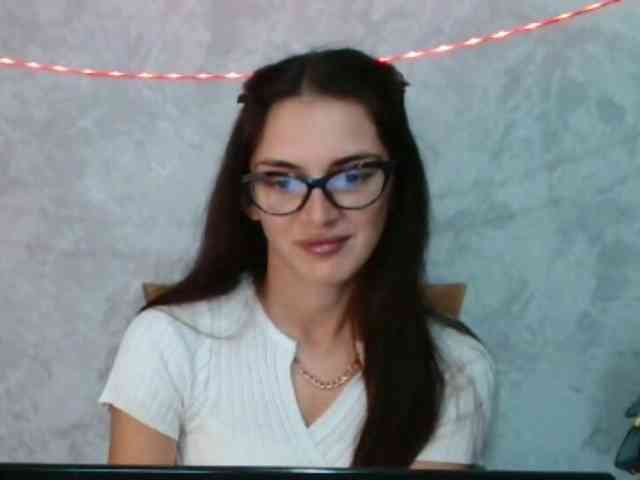 FlirtyRoxi webcam