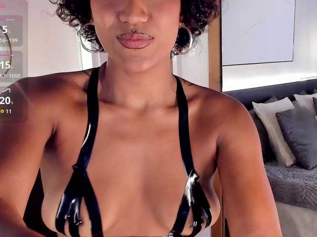 AmbraCohelo live webcam show