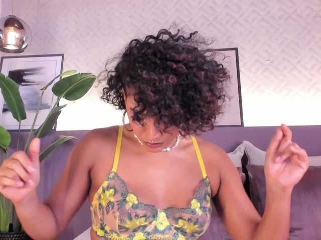 AmbraCohelo live cam