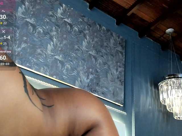AmbraCohelo live cam on BongaCams