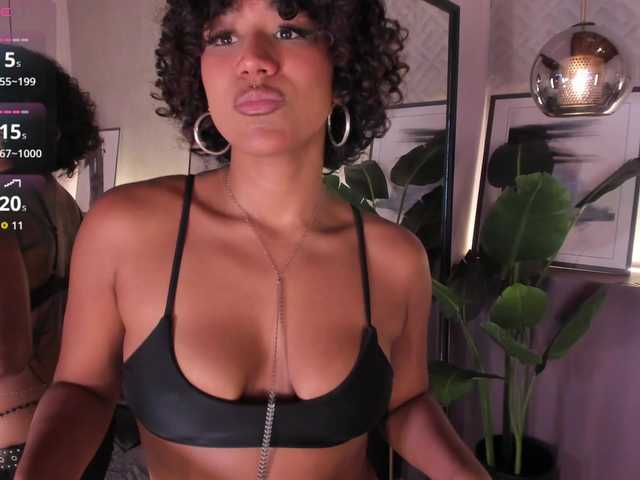AmbraCohelo live cam on BongaCams