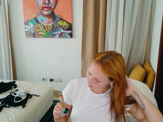 ViktoriaSillk live cam on BongaCams