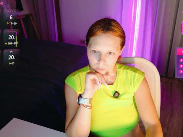 ViktoriaSillk live cam on BongaCams