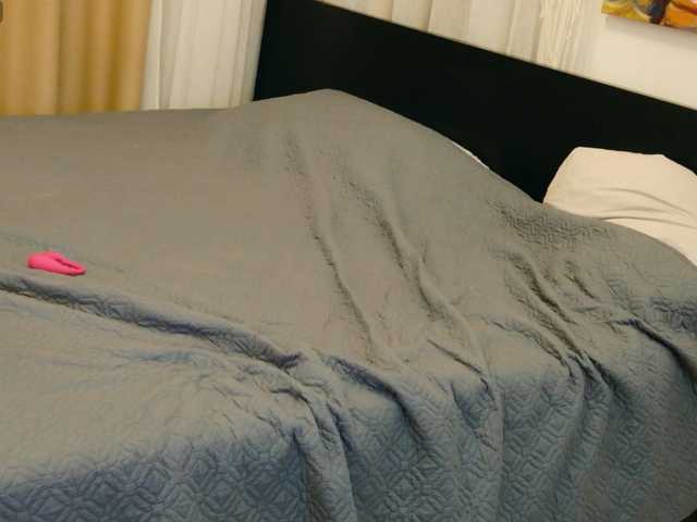 ViktoriaSillk live cam preview