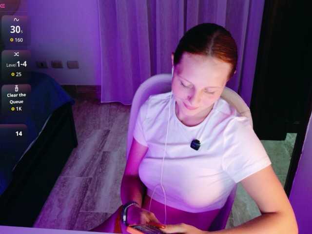 ViktoriaSillk live cam on BongaCams