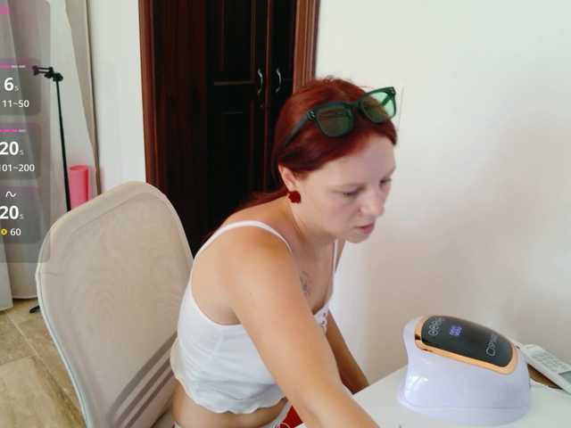 ViktoriaSillk live cam on BongaCams