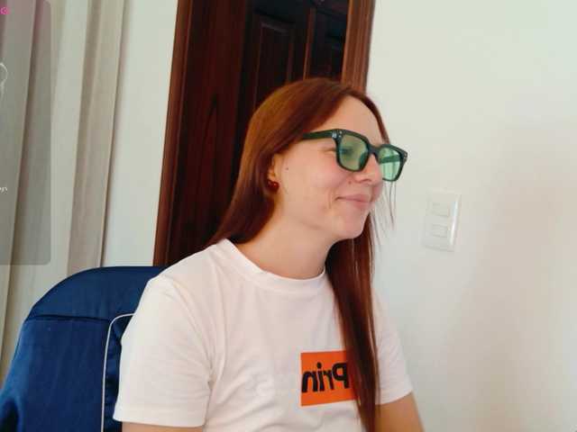 ViktoriaSillk live cam on BongaCams