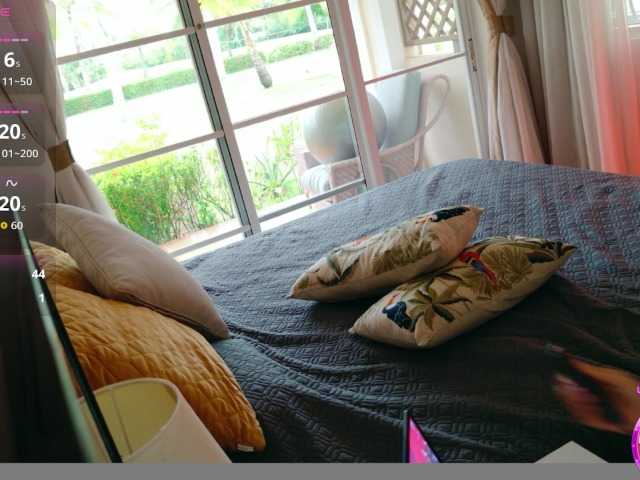 ViktoriaSillk live cam on BongaCams