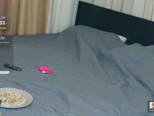 ViktoriaSillk live cam preview