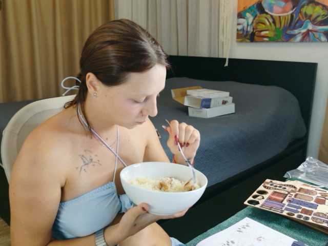 ViktoriaSillk live cam on BongaCams