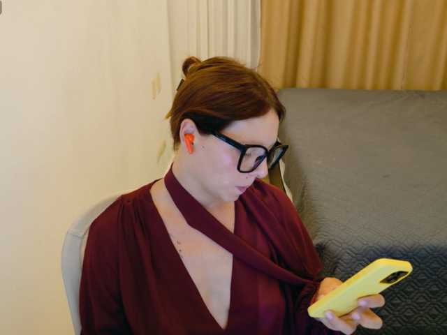 ViktoriaSillk live cam on BongaCams