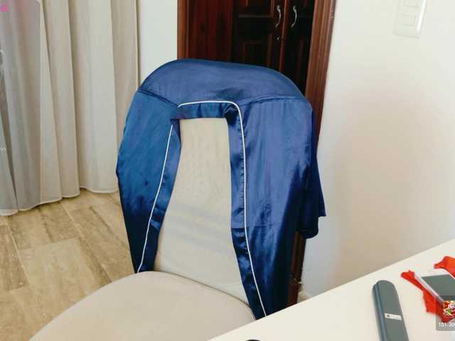 ViktoriaSillk live cam preview