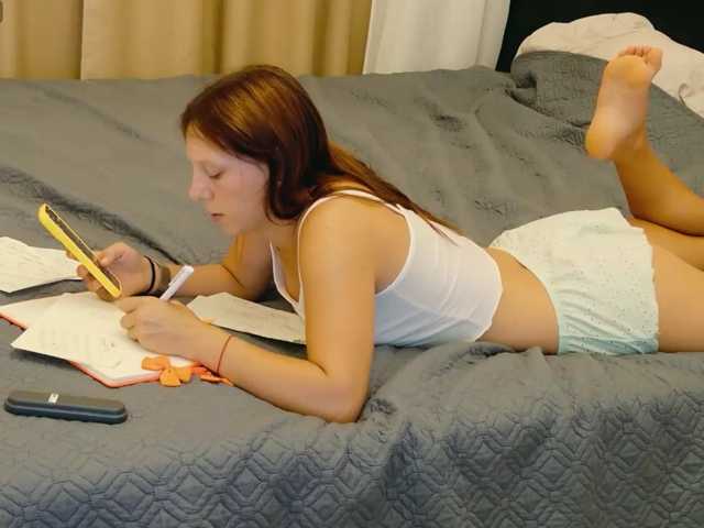 ViktoriaSillk live cam on BongaCams