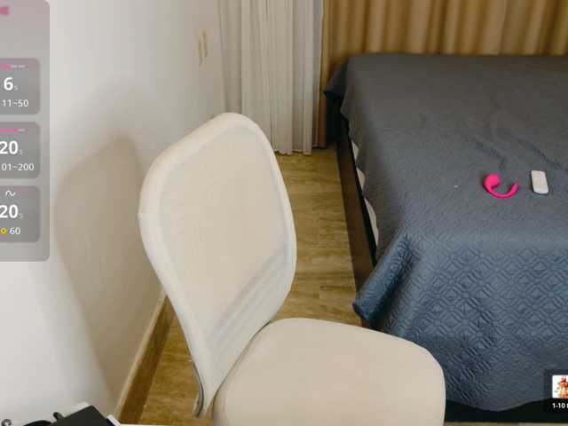ViktoriaSillk live cam preview