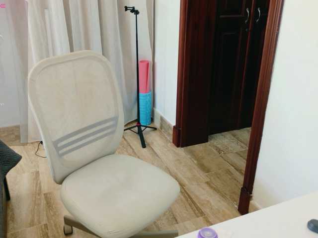 ViktoriaSillk live cam on BongaCams