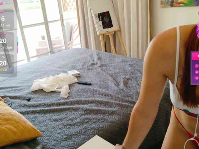 ViktoriaSillk webcam