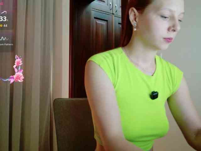 ViktoriaSillk webcam