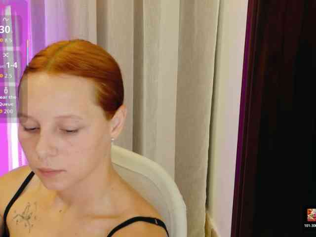 ViktoriaSillk webcam
