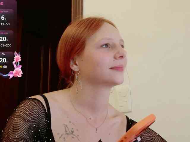 ViktoriaSillk webcam